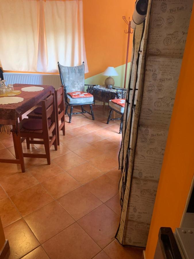 Апартаменты Fonix Apartman Кестхей Экстерьер фото