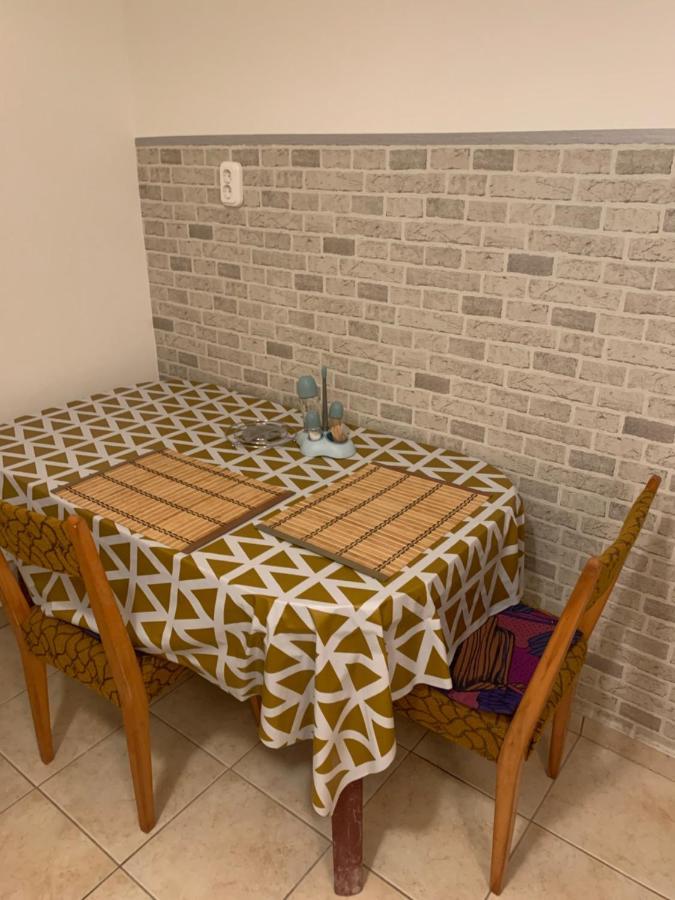 Апартаменты Fonix Apartman Кестхей Экстерьер фото